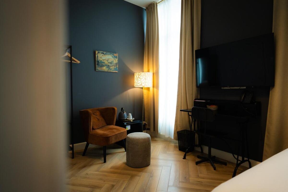 Le Singe Secret - Grand Place Bergen